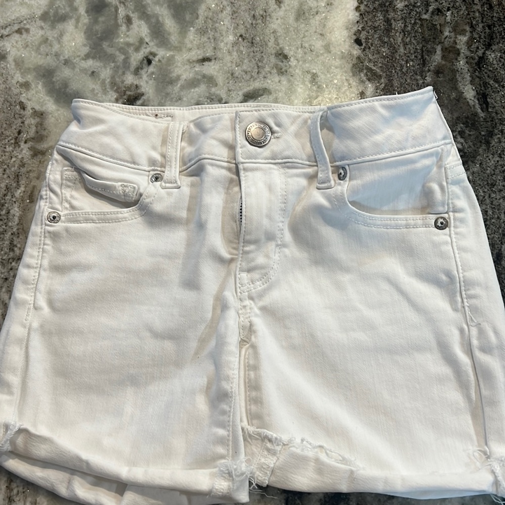 white american eagle shorts